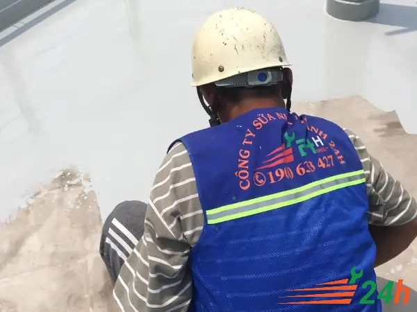 Hướng Dẫn Toàn Diện Cách Chống Thấm Bể Cá Cảnh Xi Măng Hiệu Quả