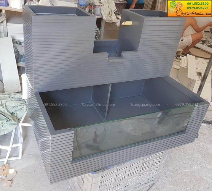 Bể cá cảnh xi măng nhỏ gọn trang trí ban công hoặc sân thượng
