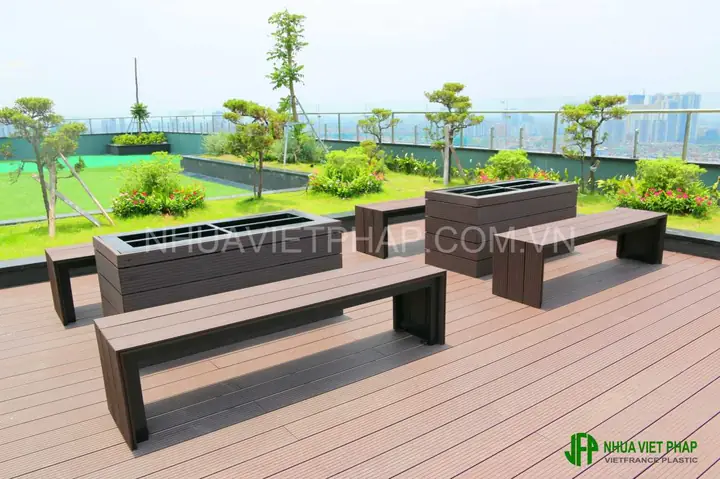 Bể Cá Nhựa Ngoài Trời: Hướng Dẫn Chọn Lựa & Thiết Kế Đẹp