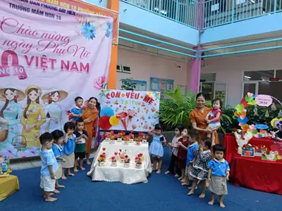 Chọn Bể Cá Vàng Phù Hợp Cho Trẻ Em: Hướng Dẫn Toàn Diện