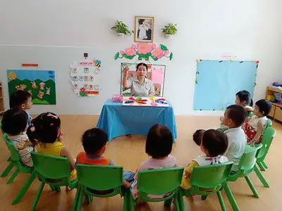 Chọn Bể Cá Vàng Phù Hợp Cho Trẻ Em: Hướng Dẫn Toàn Diện