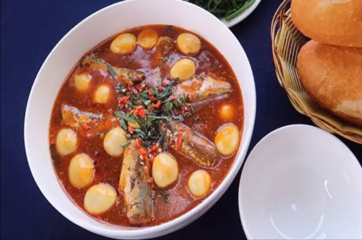 Cá 3 Cô Gái: Giải Mã Tên Gọi và Các Loài Cá Cảnh Tương Tự Cá 3 Cô Gái: Giải Mã Tên Gọi và Các Loài Cá Cảnh Tương Tự