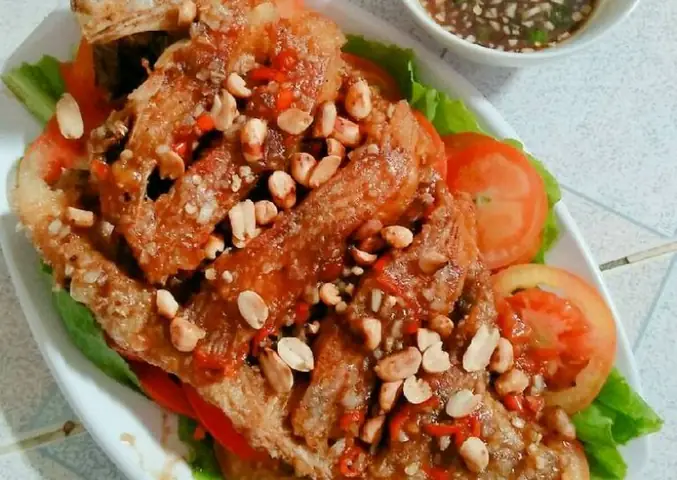 Cá Bã Trầu Ăn Gì? Hướng Dẫn Chế Độ Dinh Dưỡng Toàn Diện