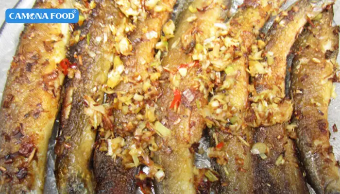 Khô cá chạch xào sả ớt