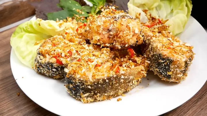 Cá chình rang muối