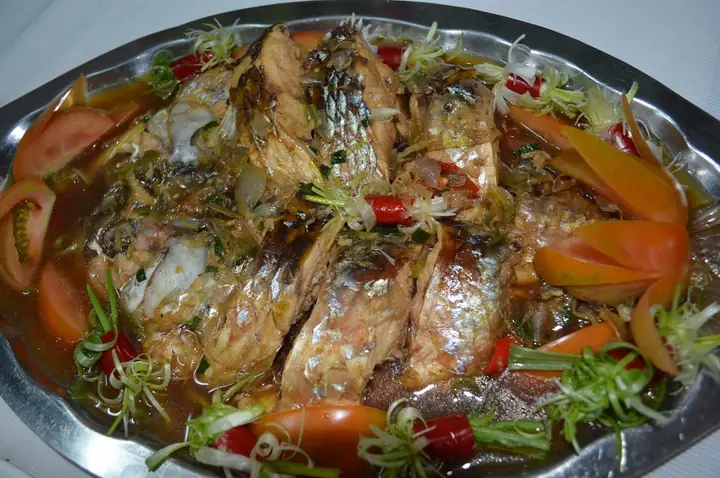 Cá cóc kho trái giác "ngon quên sầu"