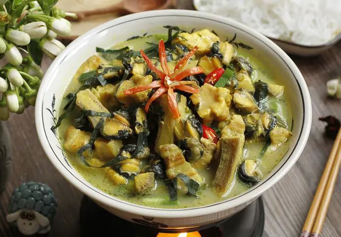 Nhệch om chuối đậu