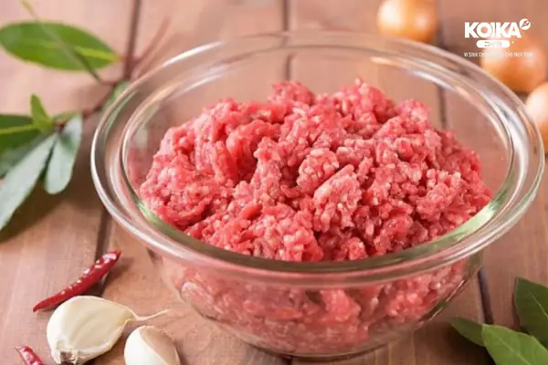 Cá Rồng Có Ăn Thịt Bò Được Không? Hướng Dẫn An Toàn Cho Chủ Nuôi