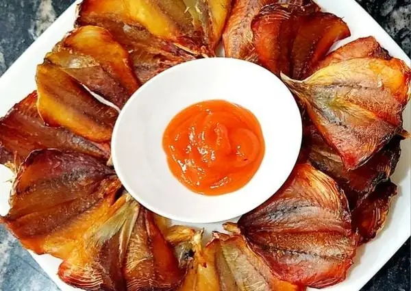 Cá Vàng Giá Bao Nhiêu? Yếu Tố Ảnh Hưởng & Bảng Giá Chi Tiết