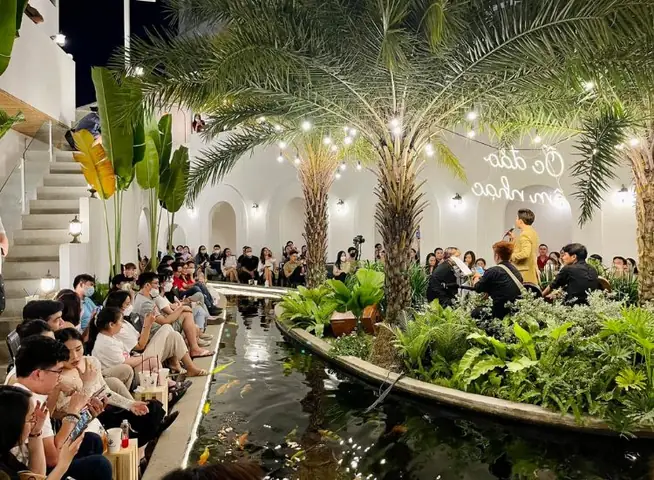 Khám Phá Cafe Cá Koi Q12: Nơi Hòa Mình Giữa Thiên Nhiên Và Nghệ Thuật