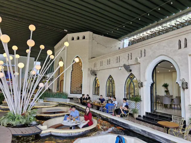 Khám Phá Top 5 Quán Cafe Cá Koi Quận 9 Đáng Ghé Thăm