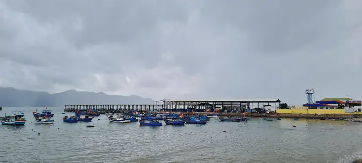 cảng cá vĩnh lương