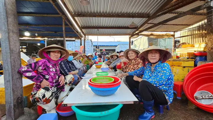cảng cá vĩnh trường