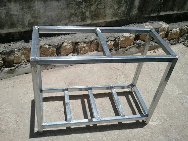 Chân Bể Cá Inox: Hướng Dẫn Chi Tiết Để Lựa Chọn Hoàn Hảo