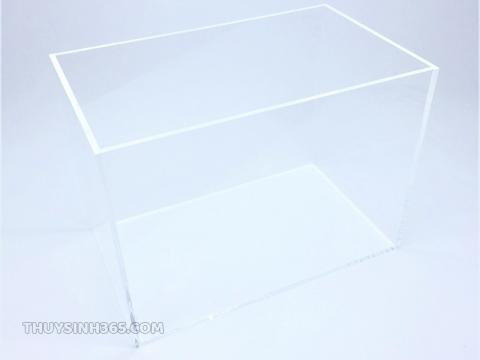 Chậu cá cảnh nhỏ hình chữ nhật chất liệu Acrylic siêu trong, tối ưu tầm nhìn cho cá cảnh.