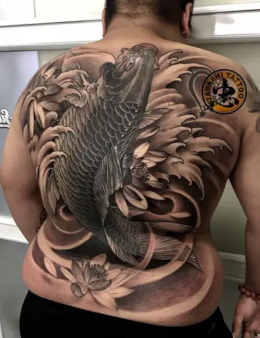 Ý nghĩa và truyền thuyết cá chép vượt vũ môn hóa rồng: Biểu tượng vươn tới thành công