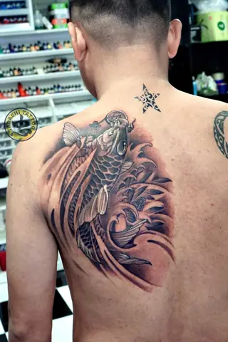 Ý nghĩa và truyền thuyết cá chép vượt vũ môn hóa rồng: Biểu tượng vươn tới thành công