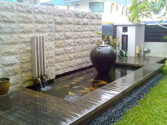 hồ cá ngoài trời đơn giản