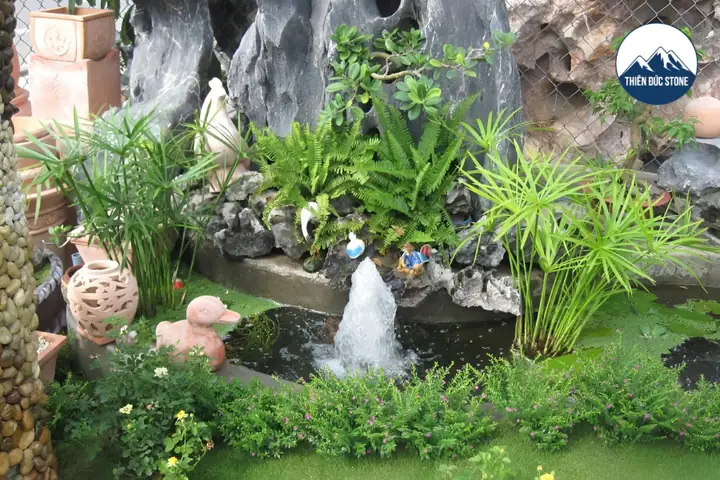 hòn non bộ mini nuôi cá ngoài trời
