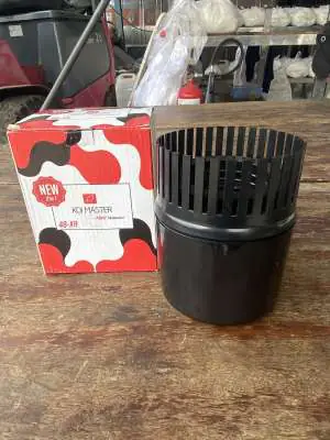 hút mặt hồ cá