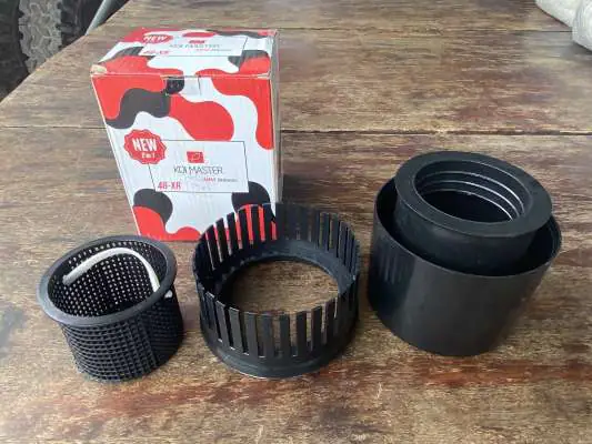 hút mặt hồ cá
