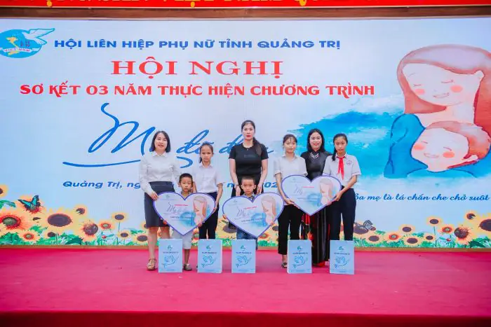 Hành Trình Sinh Tồn: Bản Năng Chăm Sóc Của Mẹ Con Cá Chuối