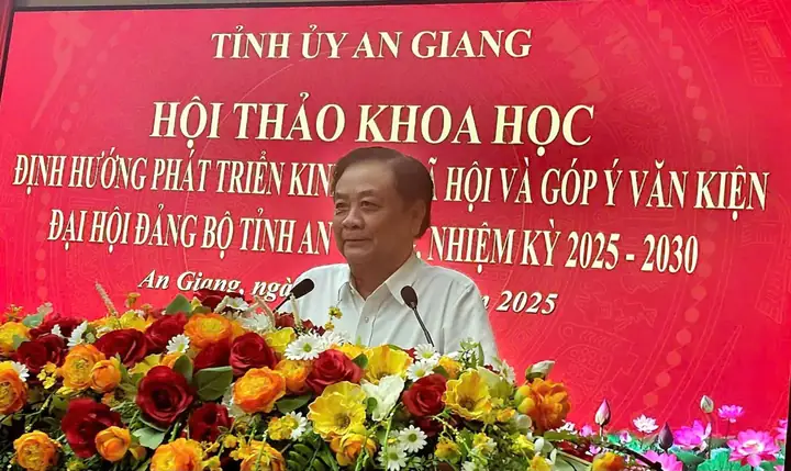 Khám phá nghề đánh cá an nhàn nơi sóng biển: Giấc mơ và thực tế