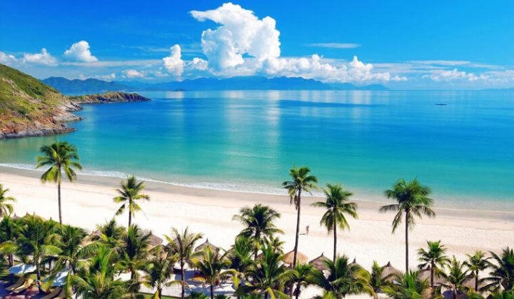Toàn cảnh thành phố biển Nha Trang nhìn từ trên cao