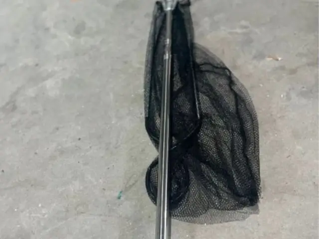 1. Chất liệu cán vợt