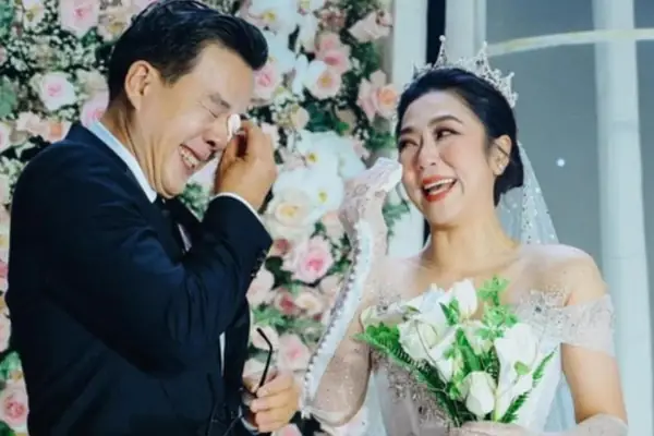 vua cá koi hà thanh xuân